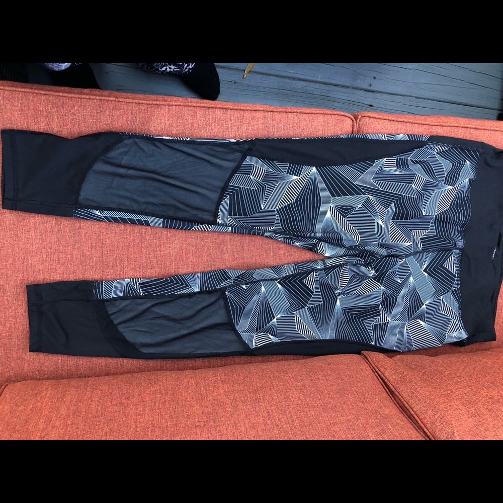 Danskin Yoga Pant Size Large Jr